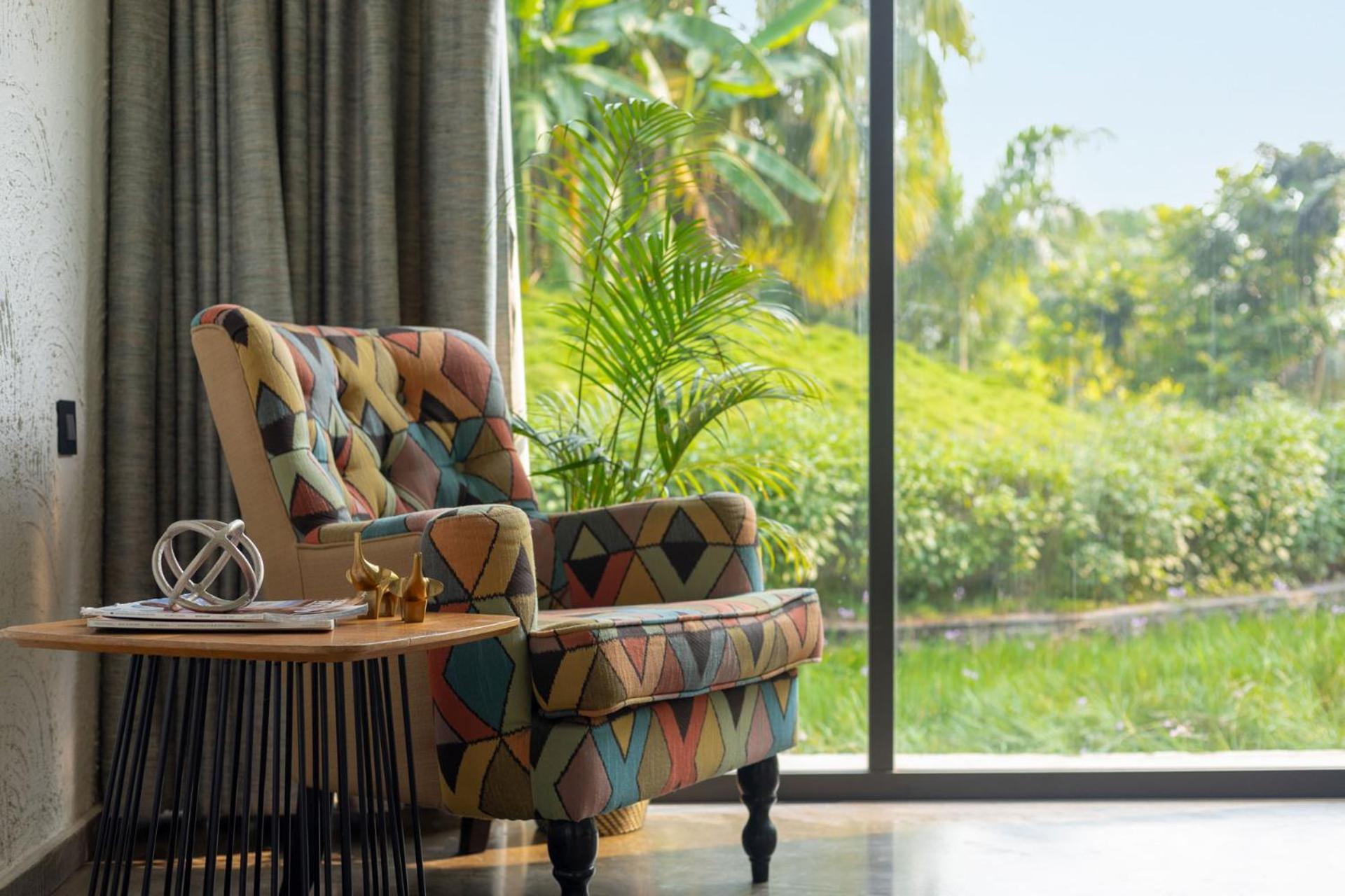 Open House By Stayvista: Nature Retreat with Pool & Expansive Lawn Shikrapur Exterior photo